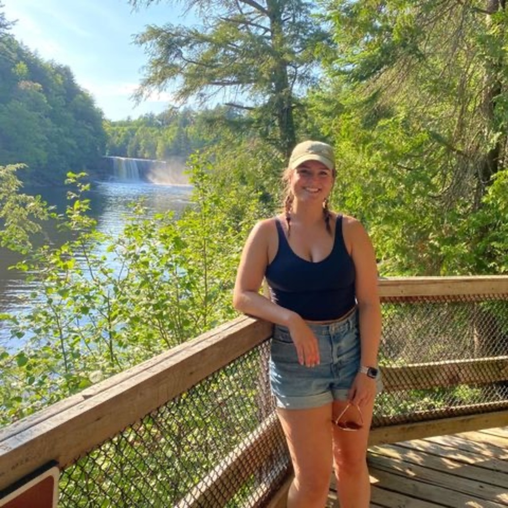 Meet your Posher, Haylee